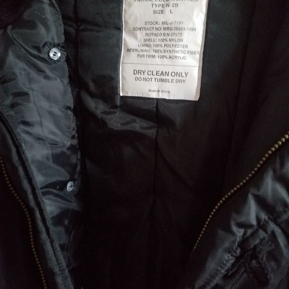 PARKA - Picture 4 of 5